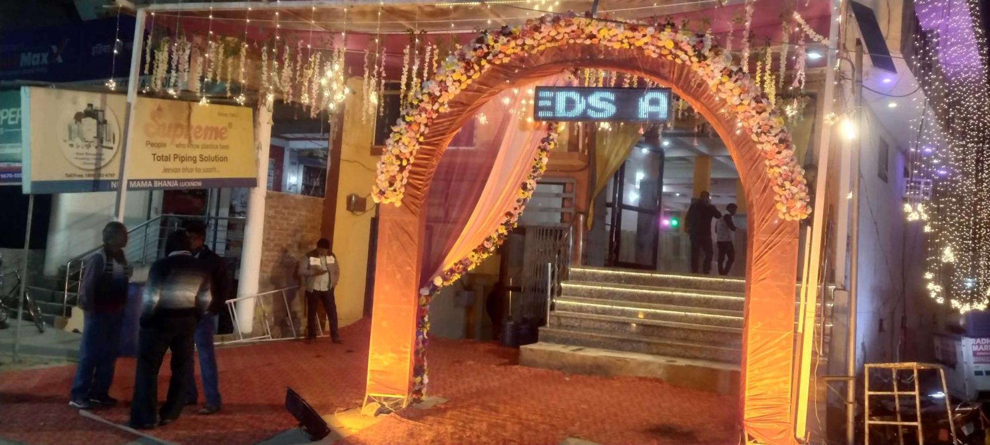 Oyo Hotel Radhe Krishna Marriage Hall Lakhnau Kültér fotó